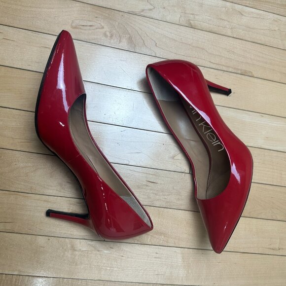 CALVIN KLEIN Red Patent Gayle Pumps Heels Pointed Toe Size 9 - Picture 3 of 12